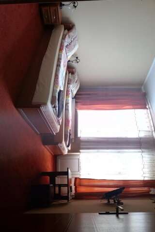 Отели типа «постель и завтрак» Hotelik Parkowy Легница Двухместный номер с 2 отдельными кроватями-8